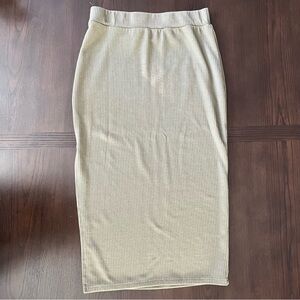 Women’s pencil skirt size M NWOT